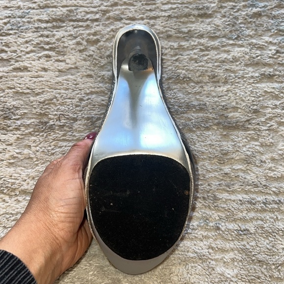 Wine holder! Beautiful sparkly silver shoe wine holder - Picture 4 of 6